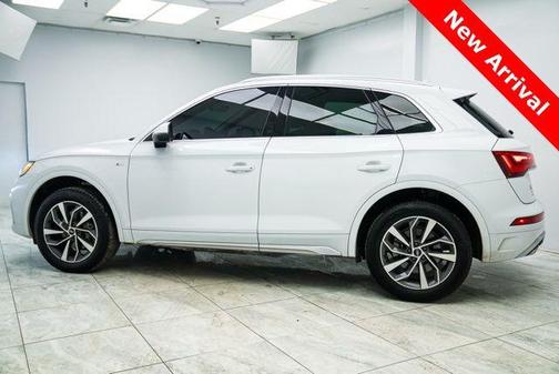 2023 Audi Q5 45 S line Premium Plus
