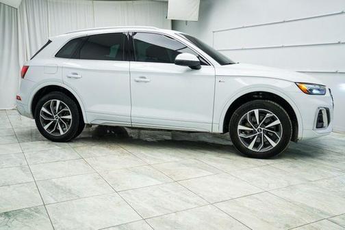 2023 Audi Q5 45 S line Premium Plus