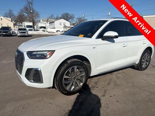 2023 Audi Q5 45 S line Premium Plus
