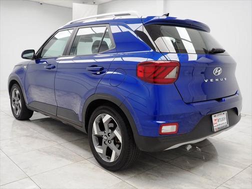 2022 Hyundai VENUE Limited