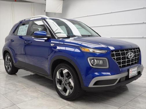 2022 Hyundai VENUE Limited