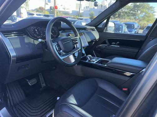 2023 Land Rover Range Rover P400 SE