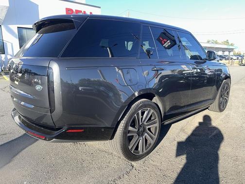 2023 Land Rover Range Rover P400 SE