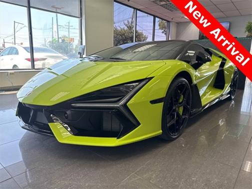 2024 Lamborghini Revuelto Base