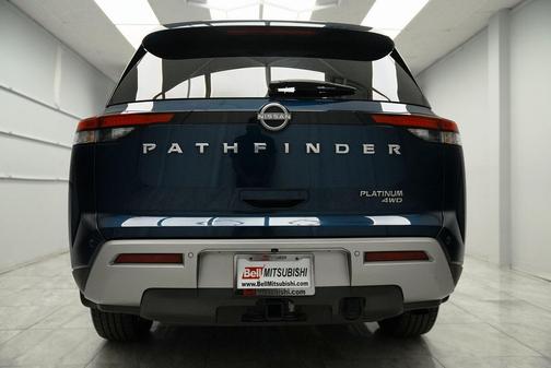 2022 Nissan Pathfinder Platinum 4WD