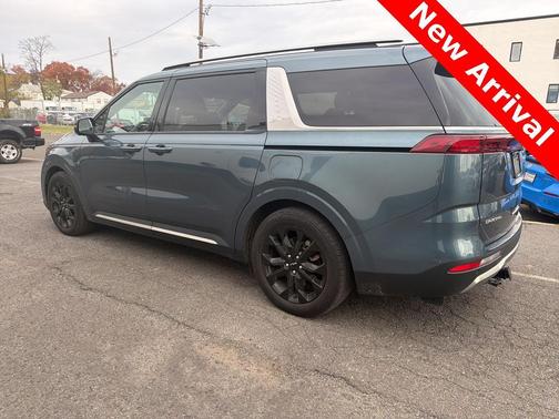 2024 Kia Carnival SX