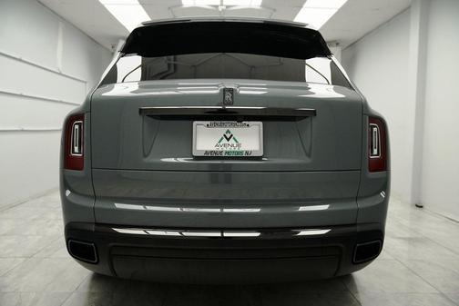 2023 Rolls-Royce Cullinan Black Badge