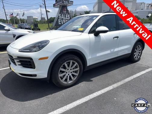 2022 Porsche Cayenne Base