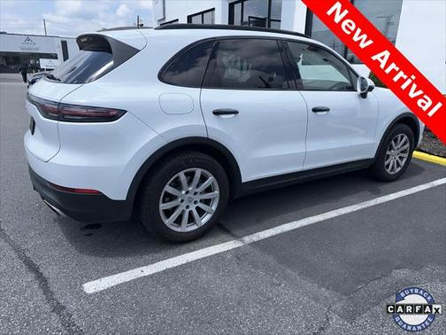 2022 Porsche Cayenne Base