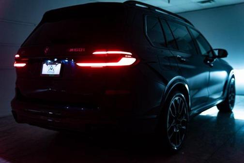2026 BMW X7 M60i