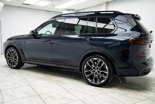 2026 BMW X7 M60i