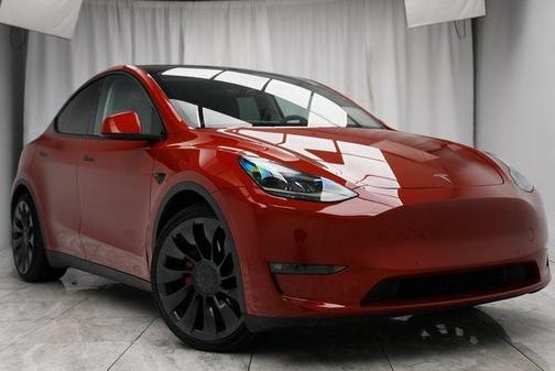 Red Multi-Coat 2022 Tesla Model Y Performance Dual Motor All-Wheel Drive