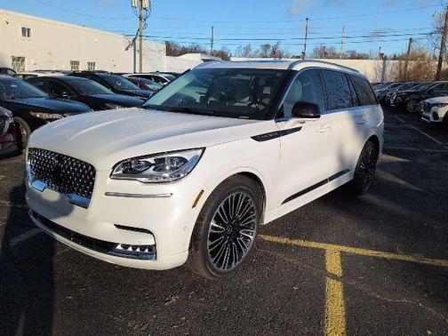 2023 Lincoln Aviator Black Label AWD