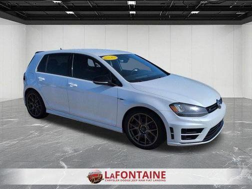 Oryx White Pearl Effect 2017 Volkswagen Golf R 4-Door