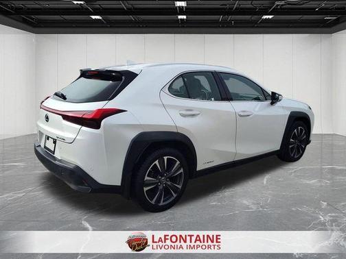 2020 Lexus UX 250h Base