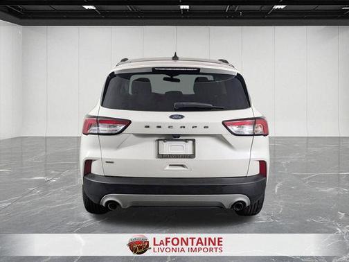 White 2021 Ford Escape SE