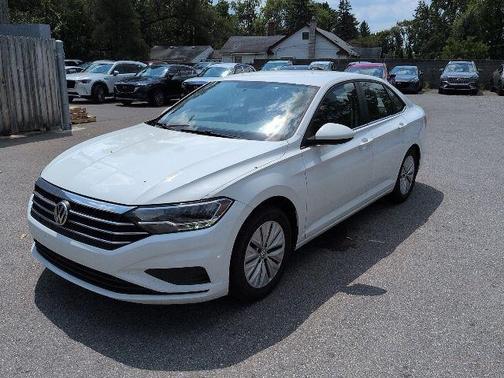 Pure White 2019 Volkswagen Jetta 1.4T S