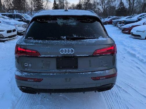 2025 Audi Q5 45 S line quattro Premium