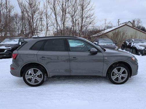 2025 Audi Q5 45 S line quattro Premium