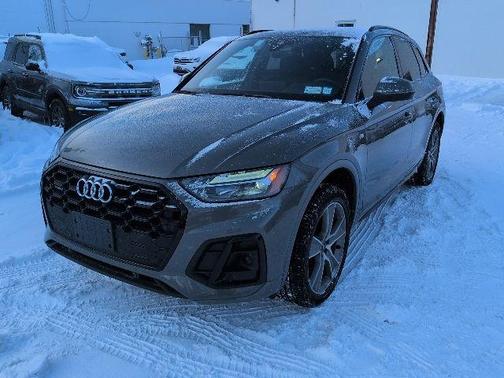 2025 Audi Q5 45 S line quattro Premium