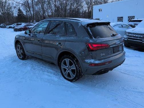 2025 Audi Q5 45 S line quattro Premium