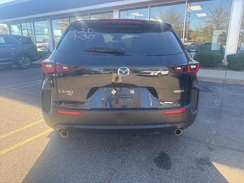 2024 Mazda CX-50 2.5 S Preferred Package