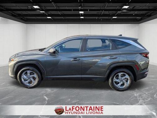 2023 Hyundai TUCSON SE