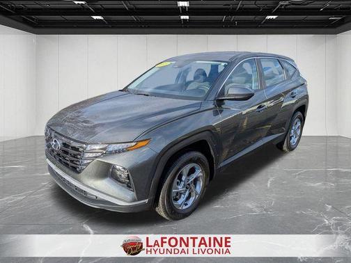 2023 Hyundai TUCSON SE
