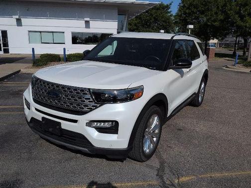 White Metallic 2020 Ford Explorer Limited