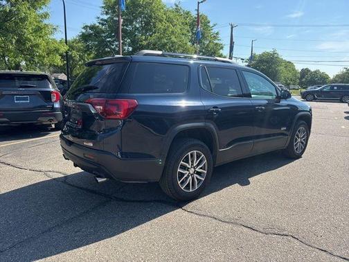 Dark Sapphire Blue Metallic 2017 GMC Acadia SLE-2