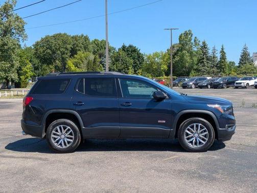 Dark Sapphire Blue 2017 GMC Acadia SLE-2