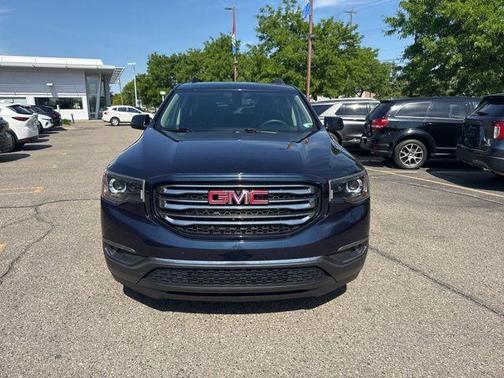 Dark Sapphire Blue Metallic 2017 GMC Acadia SLE-2