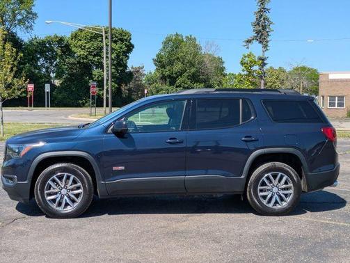 Dark Sapphire Blue 2017 GMC Acadia SLE-2