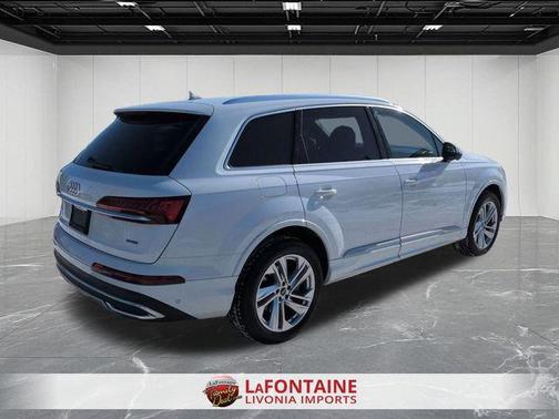 2024 Audi Q7 55 Premium Plus