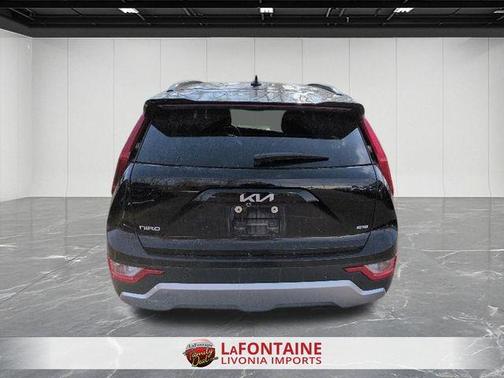2023 Kia Niro EX