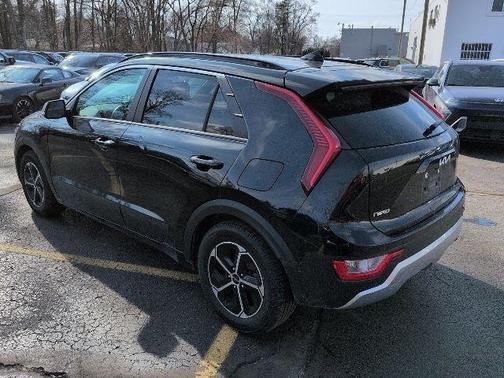 2023 Kia Niro EX