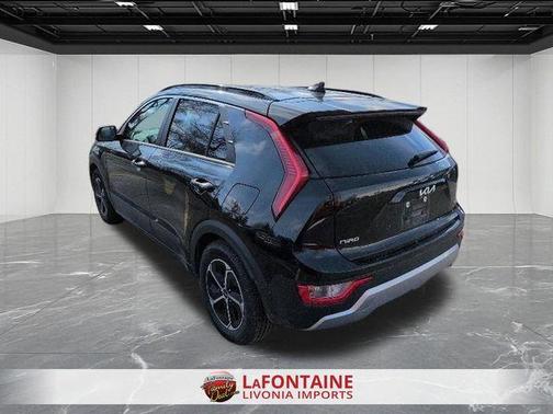 2023 Kia Niro EX