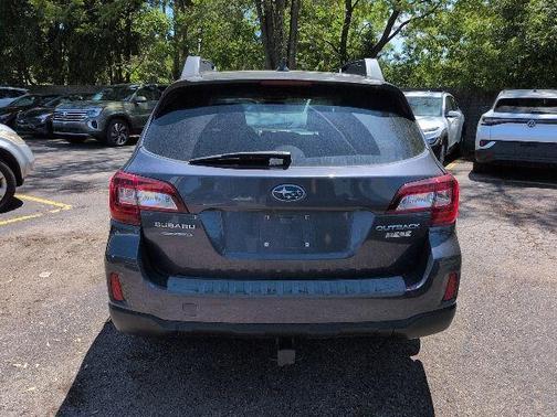 Carbide Gray Metallic 2017 Subaru Outback 2.5i Premium