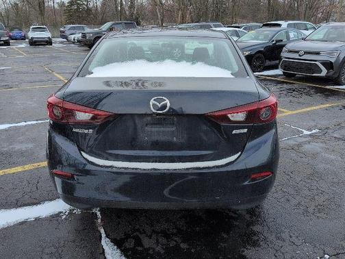 2016 Mazda Mazda3 i Sport