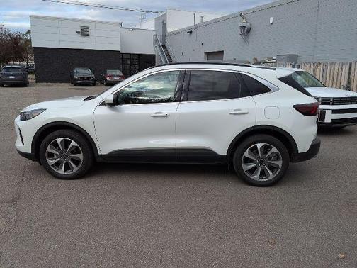 2024 Ford Escape Platinum