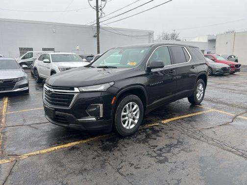 2023 Chevrolet Traverse LS