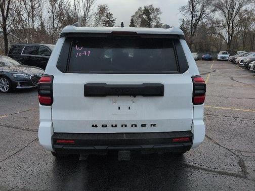 2025 Toyota 4Runner SR5