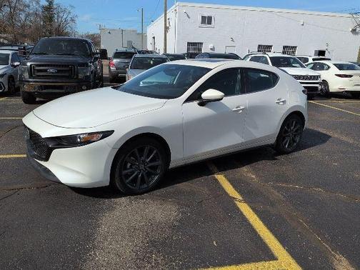 2025 Mazda Mazda3 FWD w/Preferred Package