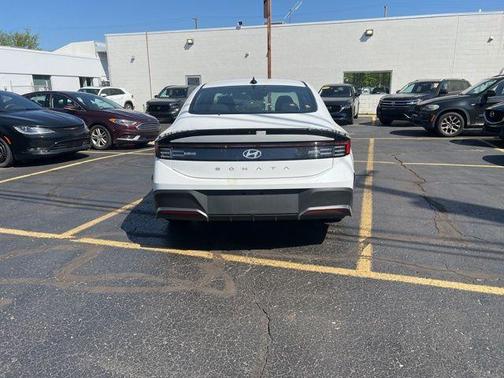 White 2025 Hyundai SONATA SE
