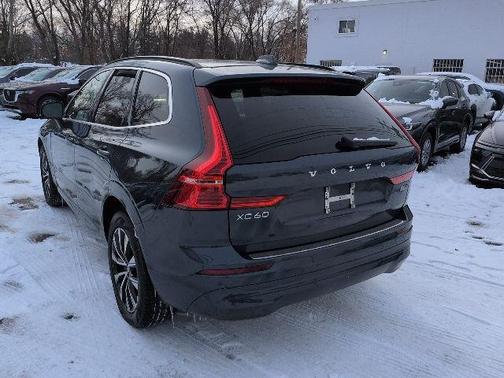 2023 Volvo XC60 B5 Core