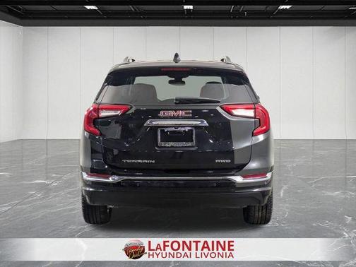 2023 GMC Terrain Denali