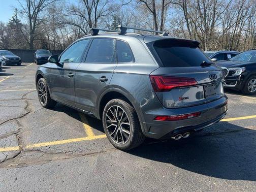 Daytona Gray Pearl Effect 2025 Audi SQ5 3.0T Premium Plus