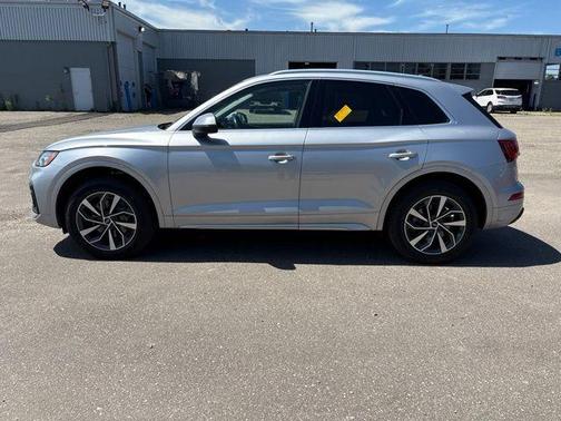 Florett Silver Metallic 2021 Audi Q5 40 Premium Plus