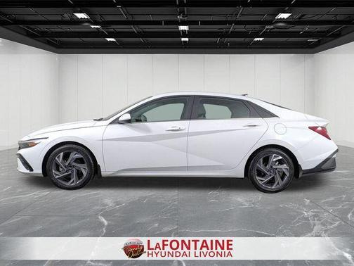 2025 Hyundai ELANTRA SEL Convenience