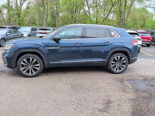 Tourmaline Blue Metallic 2023 Volkswagen Atlas Cross Sport 3.6L V6 SEL Premium R-Line